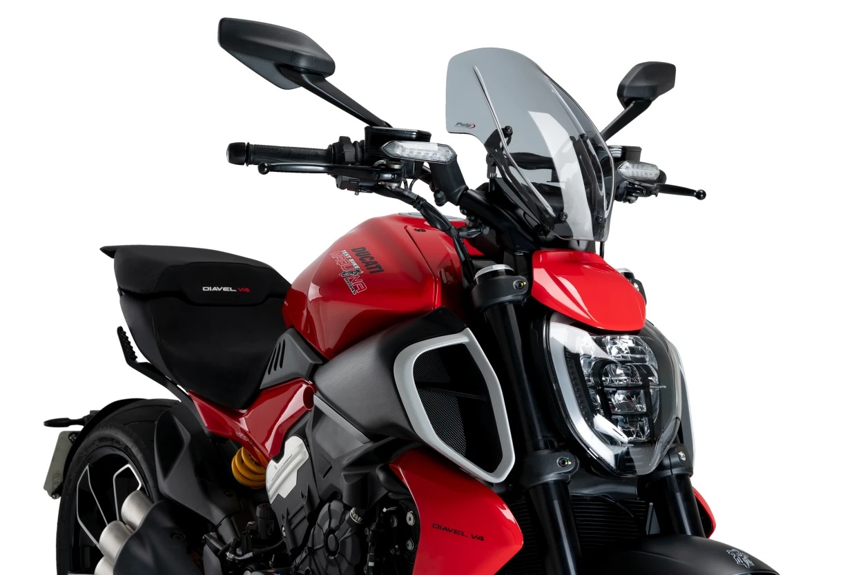 PUIG New Generation Adjustable Touring Windscreen for Ducati Diavel V4 PUIG New Generation Adjustable Touring Windscreen for Ducati Diavel V4